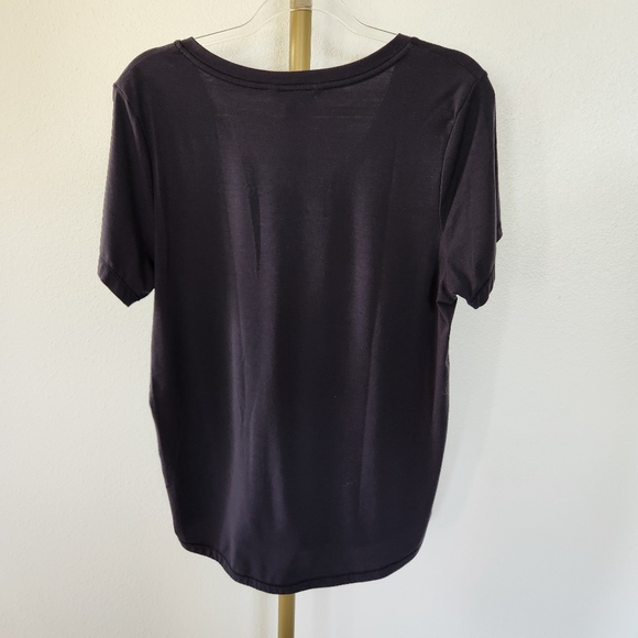 Athleta Essential V Neck Tee Size Large Black Short Sleeve - Picture 8 of 8